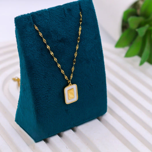 كوليه استانلس مربع ابيض