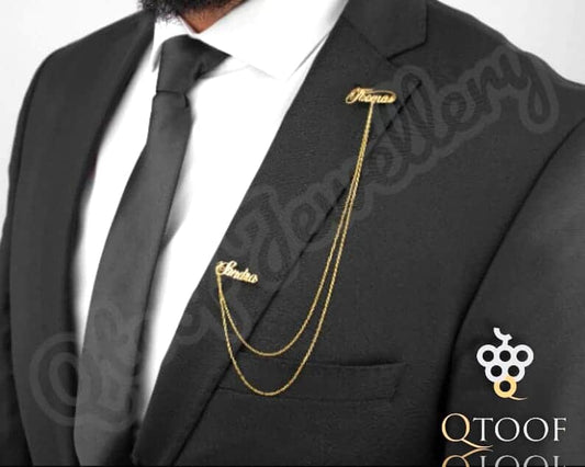 بروش أبيض بالسلسلة